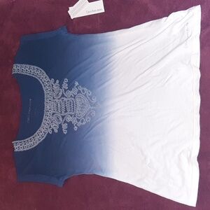 New with tags women's Calvin Klein tee shirt